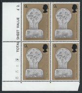 1969 Investiture of Prince of Wales 9d No Dot Cylinder Block - MNH
