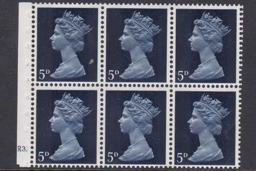 UB19 5d Pre-decimal Machin Booklet pane R3 dot UNMOUNTED MINT MNH