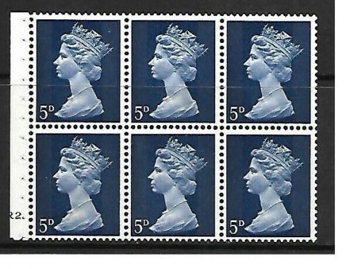 UB19 5d Pre-decimal Machin Booklet pane R2 dot UNMOUNTED MINT MNH