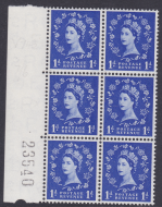 S15a 1d Wilding Graphite variety - flaw on thistle head block 6 UNMOUNTED MINT