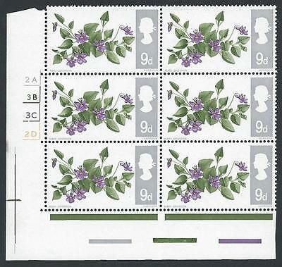 1967 Wild Flowers 9d (Ord) Listed Flaw - Notch in Leaf Cyl Block UNMOUNTED MINT