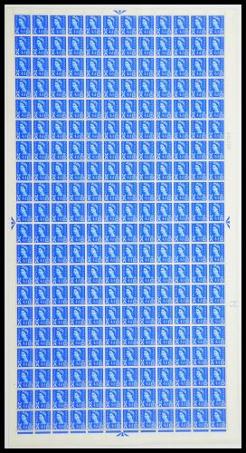 XS10 4d Scotland Regional Sheet 2x8mm Violet - Full sheet UNMOUNTED MINT/MNH