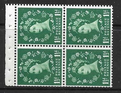 SB69 Wilding booklet pane Crowns White perf type AP UNMOUNTED MNT MNH