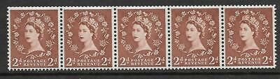 S49d 2d Wilding 9.5mm Violet with variety - retouch left 2 UNMOUNTED MINT